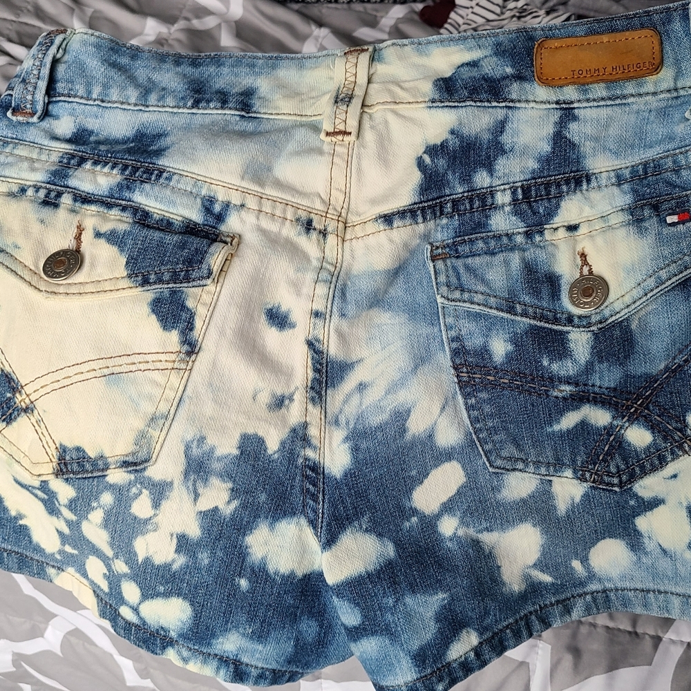 tommy hilfiger bleach dyed jean shorts
